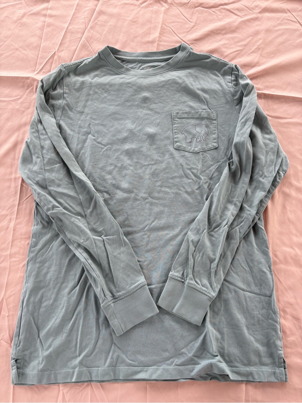 Women’s Ivory Ella Skiing Long Sleeve Pocket Tee in Dusty Blue